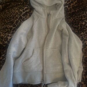 lululemon heather grey scuba